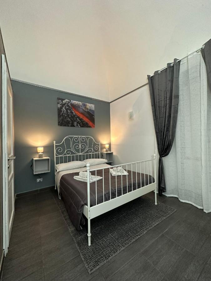 Etna Rooms Катанія Екстер'єр фото