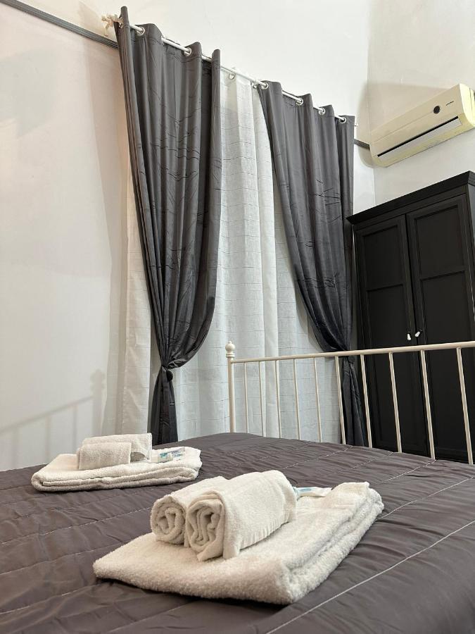 Etna Rooms Катанія Екстер'єр фото